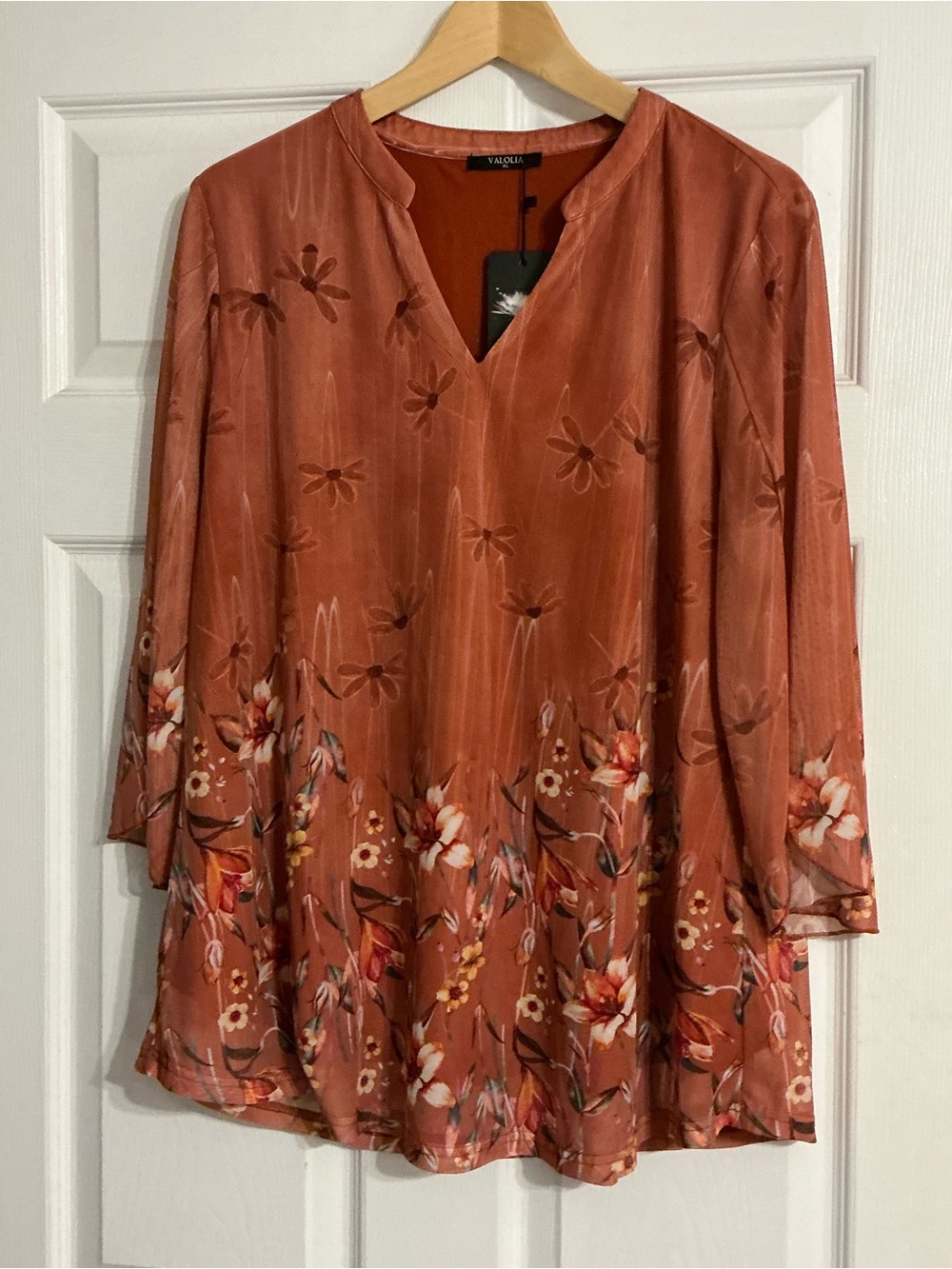 Valolia Dusty Orange Floral Notch-Neck Tunic Blouse -NWT